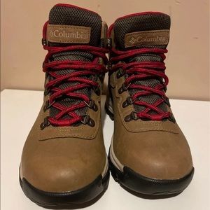 Columbia waterproof hiking boots